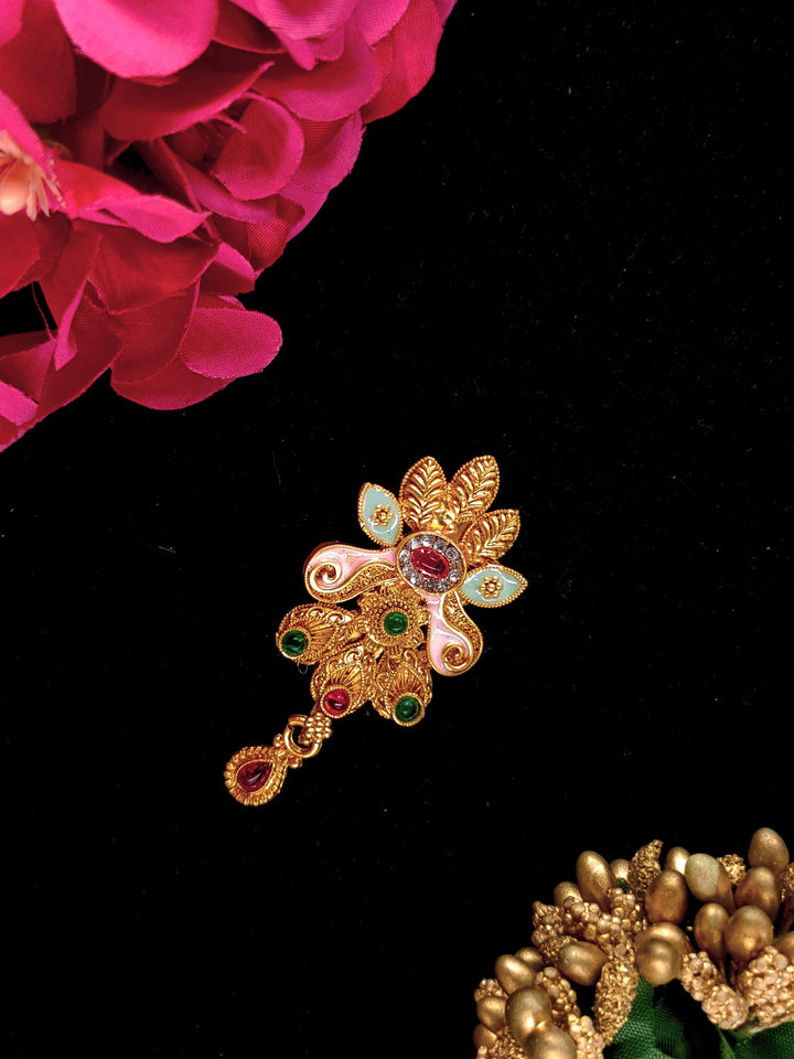 Gold saree pin (Gsp-01)